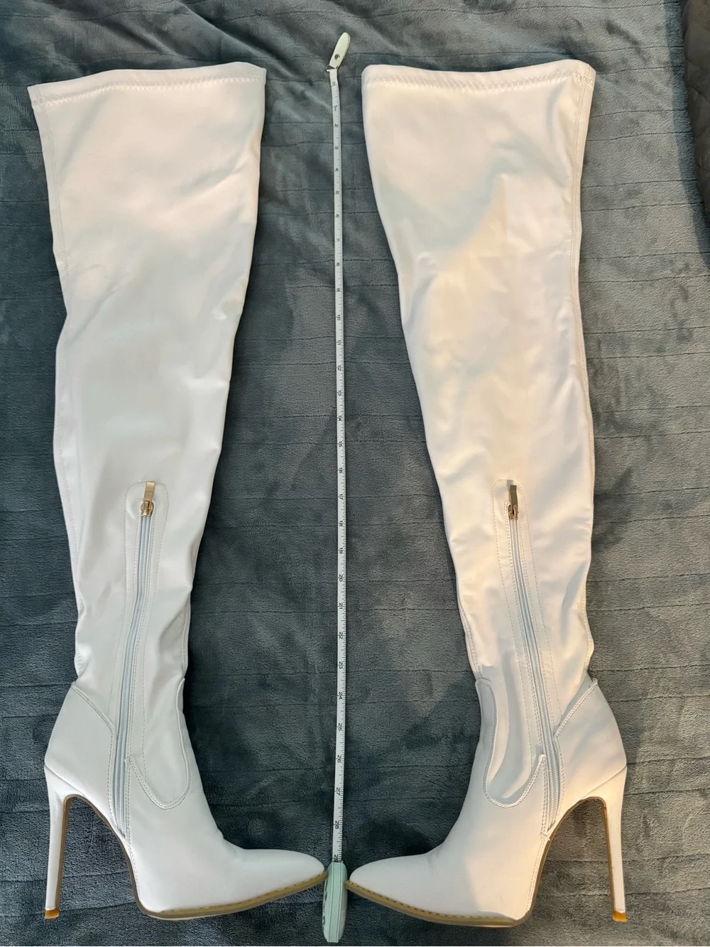 Elegant White Over-the-Knee Stiletto Boots with Side Zip